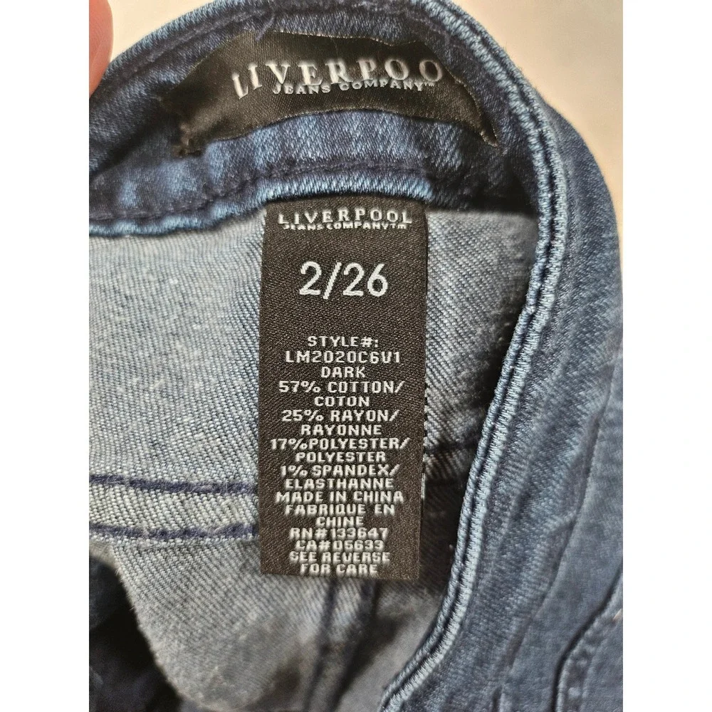Liverpool Astrid Crop‎ Jeans Dark Wash Size 2/26 Cuffed Denim Minimalist Coastal